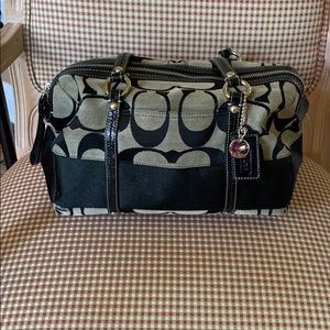 Medium sized blank coach purse